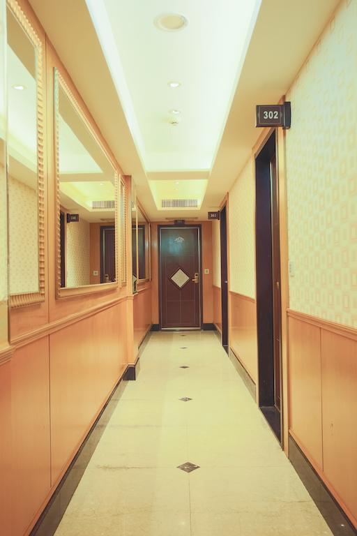 Best Love Boutique Hotel Тайпей Екстериор снимка