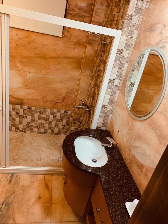 Best Love Boutique Hotel Тайпей Екстериор снимка